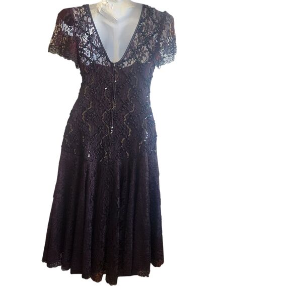 HW Collections VTG Black Lace Overlay Plum Midi Dress-Whimsygoth-Fairy-Event-7/8 - Picture 8 of 16